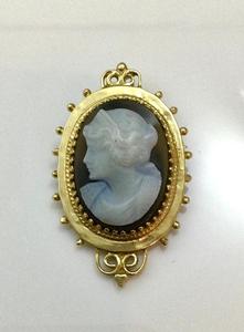 Yellow Gold Cameo Brooch