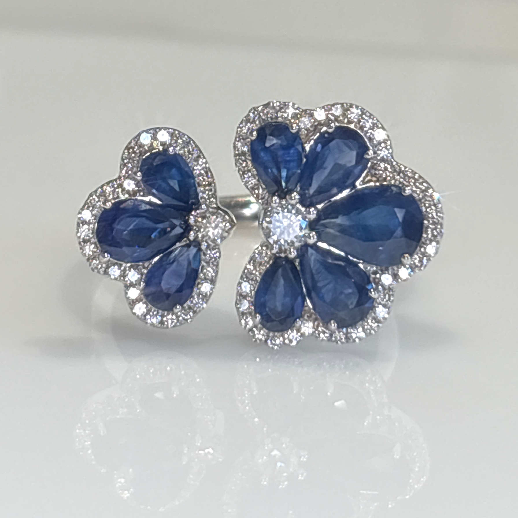 14K White Gold Sapphire Ring